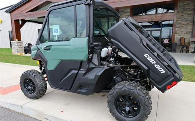 2026 Can-Am Defender DPS CAB
