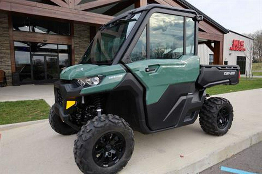 2026 Can-Am Defender DPS CAB