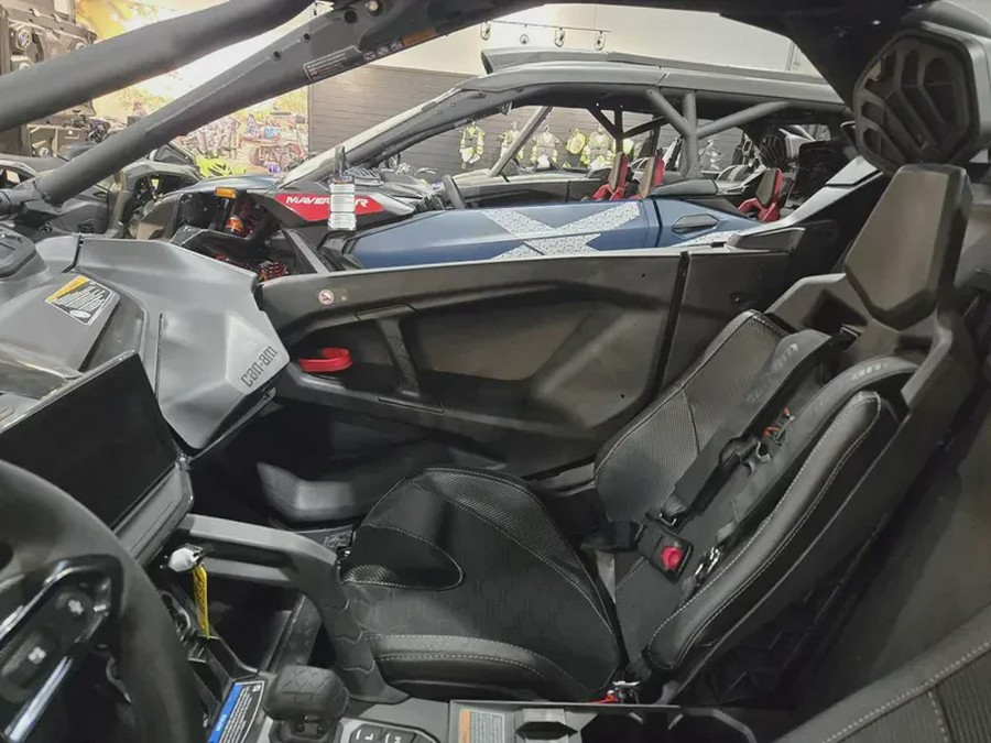 2026 CAN-AM MAVERICK R X RC WITH SMARTSHOX 999T DCT