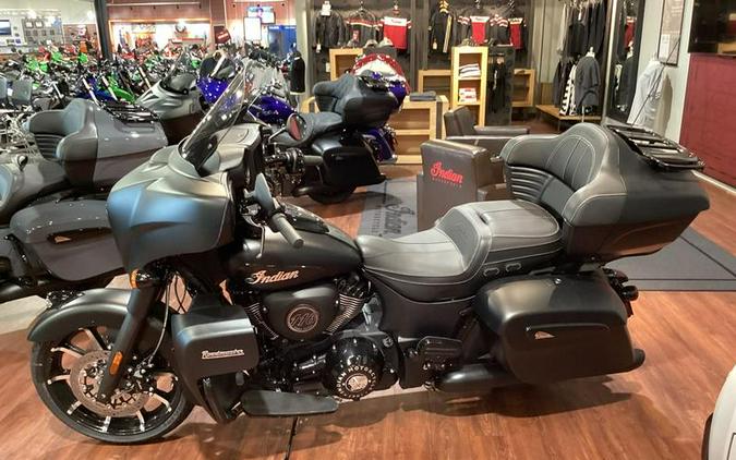 2023 Indian Motorcycle® Roadmaster® Dark Horse® Black Smoke