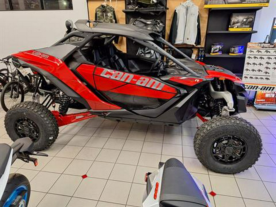 2024 Can-Am Maverick R X