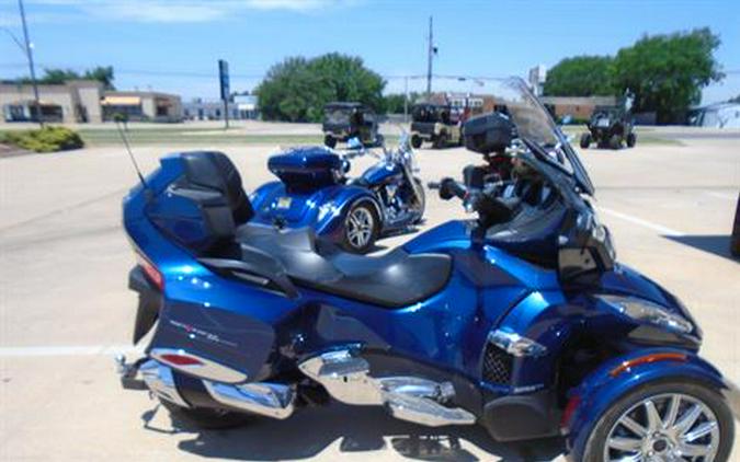 2017 Can-Am Spyder RT Limited