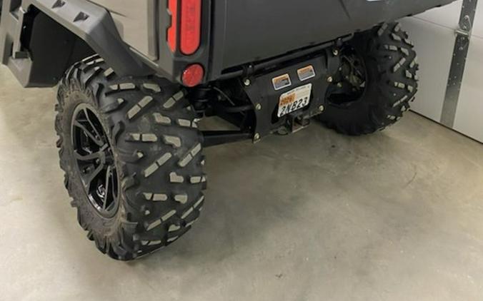 2018 Can-Am® 2018 DEFENDER XT HD8 SILVER SKU # 8FJA