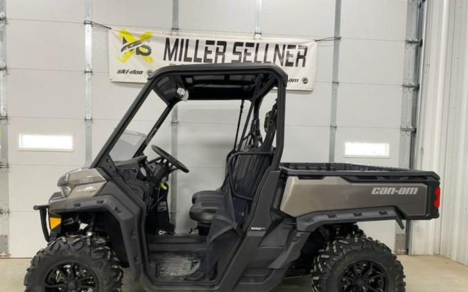 2018 Can-Am® 2018 DEFENDER XT HD8 SILVER SKU # 8FJA