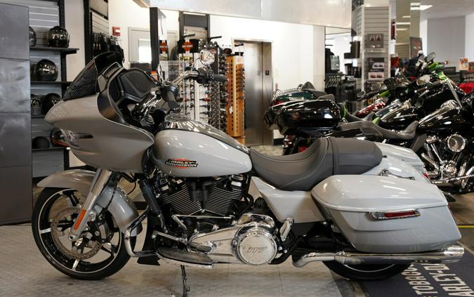 New 2025 Harley-Davidson Road Glide Motorcycle For Sale In Raleigh, North Carolina