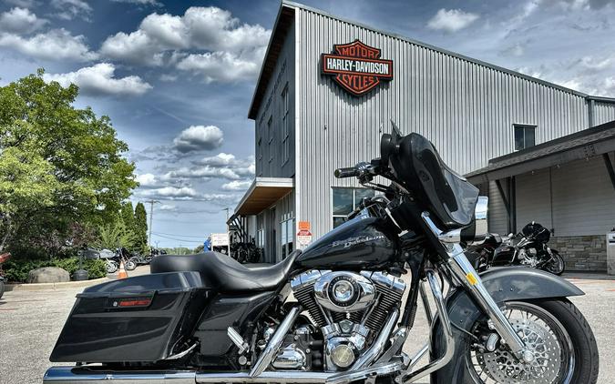 2007 Harley-Davidson® Street Glide® Black Pearl