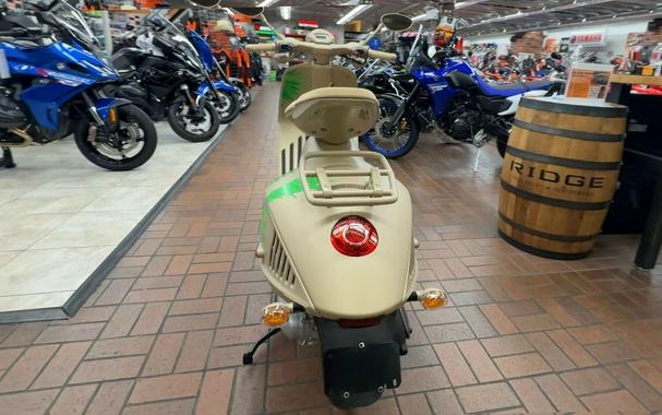 2024 Vespa 946 DRAGON 150