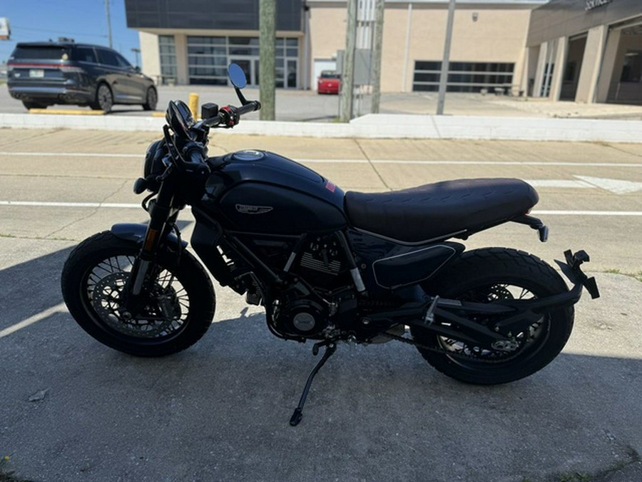 2024 Ducati Scrambler Nightshift (2G) Blue