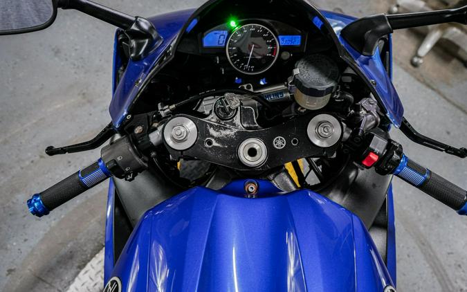 2004 Yamaha YZF-R1