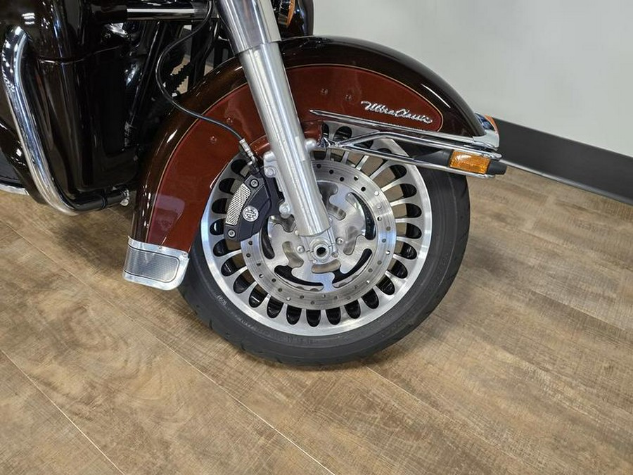 2011 Harley-Davidson® FLHTCU - Ultra Classic® Electra Glide®