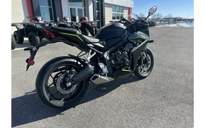 2026 Honda CBR650R E-Clutch