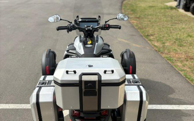 2025 Canyon XT - Can-Am