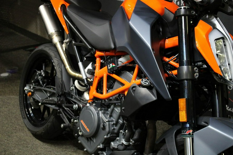 2023 KTM Duke 390