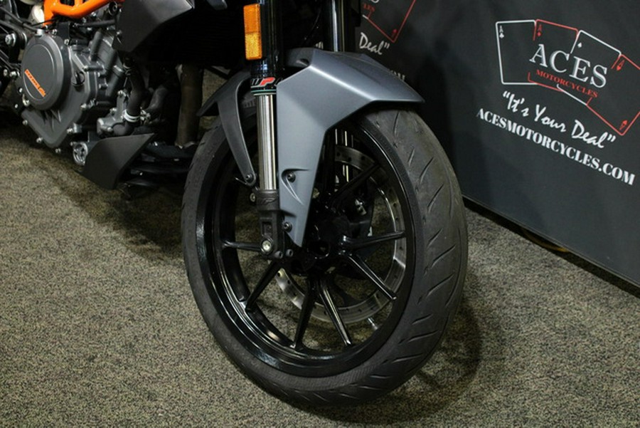 2023 KTM Duke 390