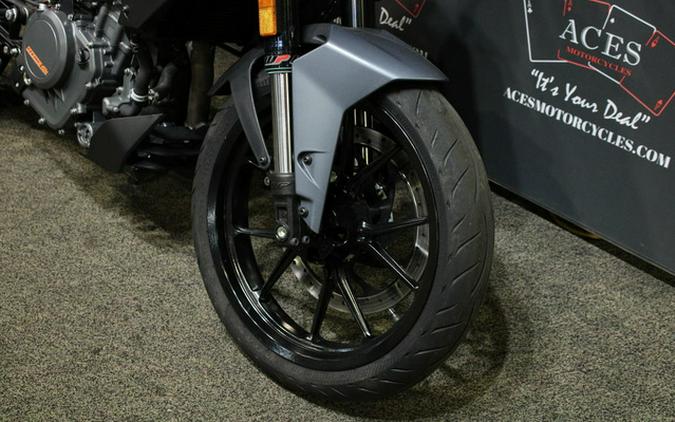 2023 KTM Duke 390