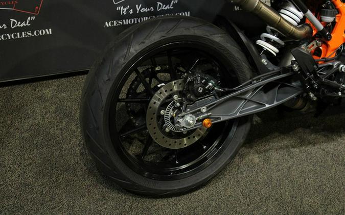 2023 KTM Duke 390