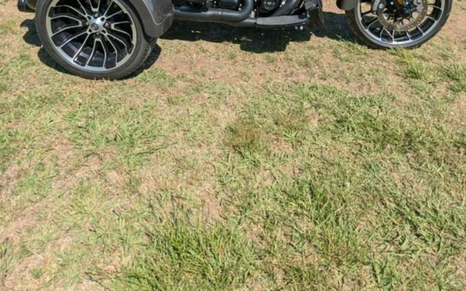 2023 Harley-Davidson Trike Road Glide® 3