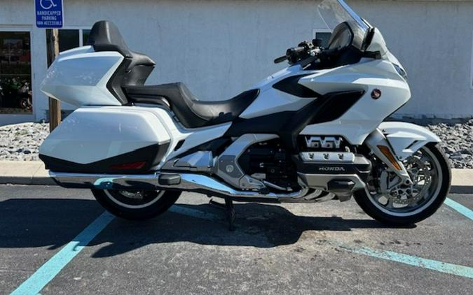 2018 Honda® Gold Wing Tour Automatic DCT Pearl White