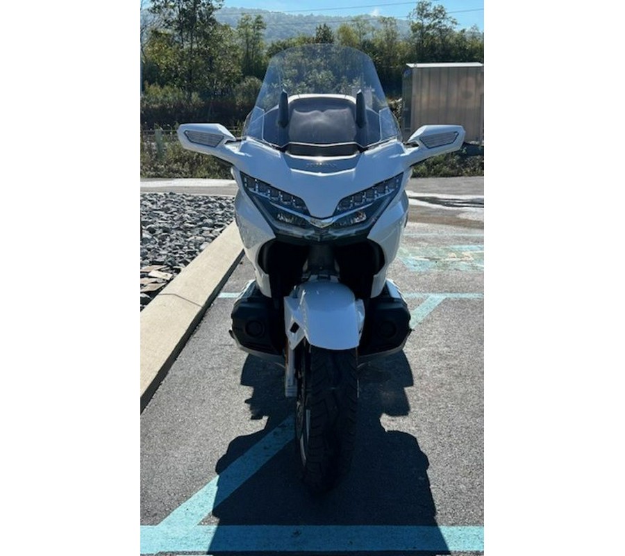 2018 Honda® Gold Wing Tour Automatic DCT Pearl White