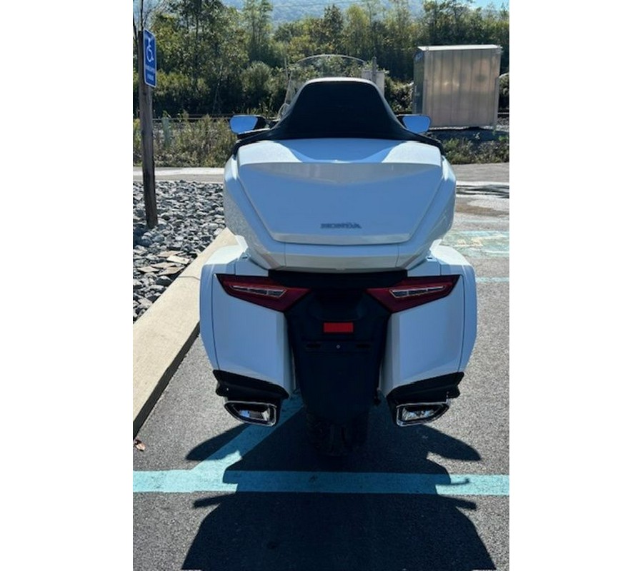 2018 Honda® Gold Wing Tour Automatic DCT Pearl White