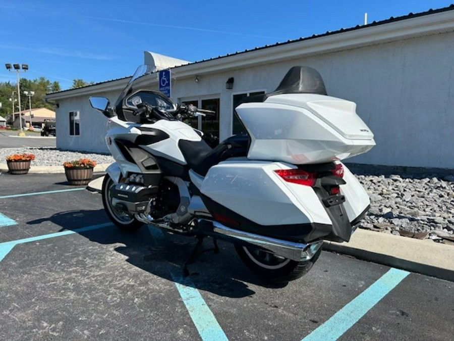 2018 Honda® Gold Wing Tour Automatic DCT Pearl White