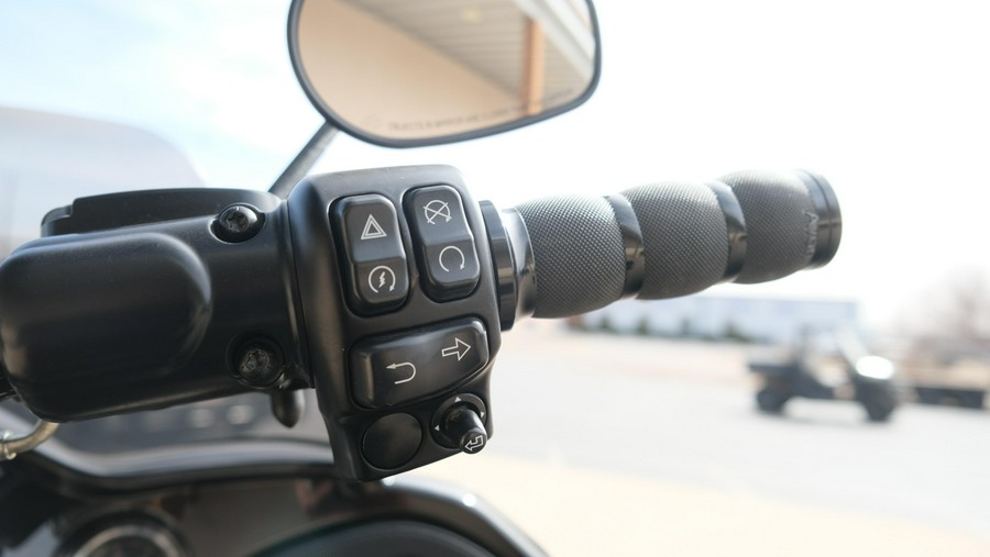 2023 HARLEY ROAD GLIDE ST