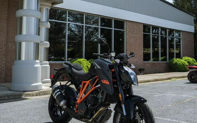 2015 KTM 1290 SUPER DUKE R
