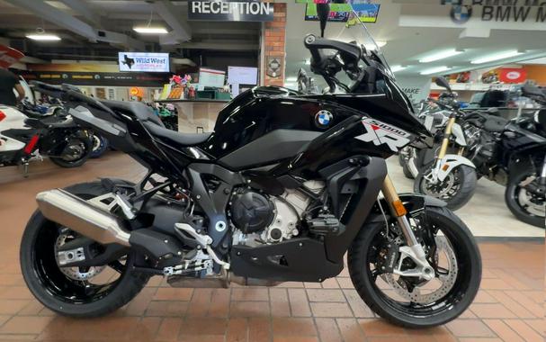 2026 BMW S 1000 XR