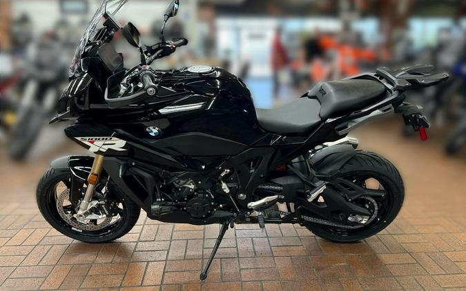 2026 BMW S 1000 XR