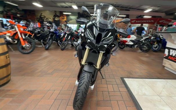 2026 BMW S 1000 XR