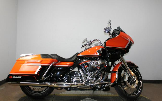 2022 Harley-Davidson® CVO™ Road Glide® WICKED ORANGE