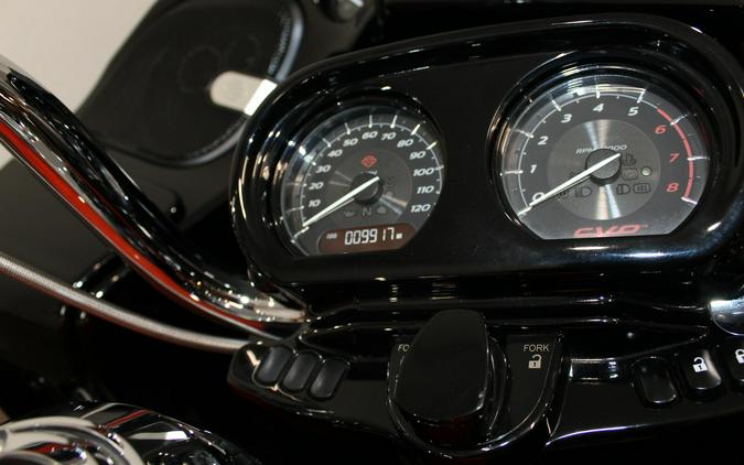 2022 Harley-Davidson® CVO™ Road Glide® WICKED ORANGE