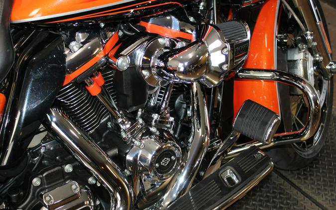 2022 Harley-Davidson® CVO™ Road Glide® WICKED ORANGE