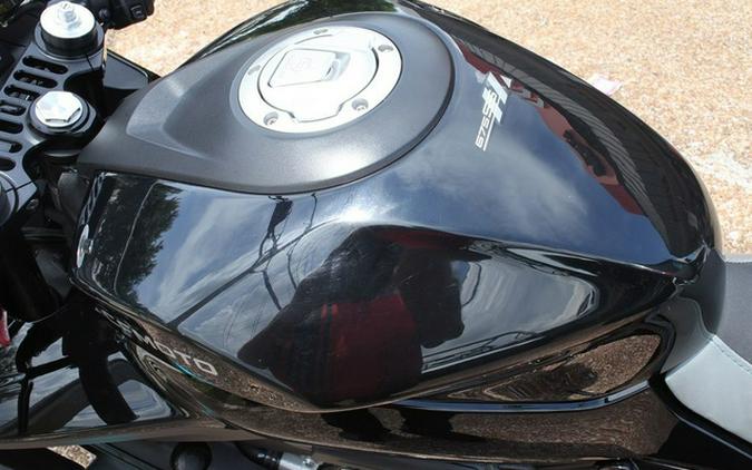 2025 CFMOTO 675SS