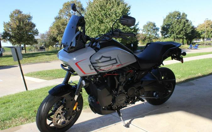 2025 Harley-Davidson® RA1250ST - Pan America® 1250 ST