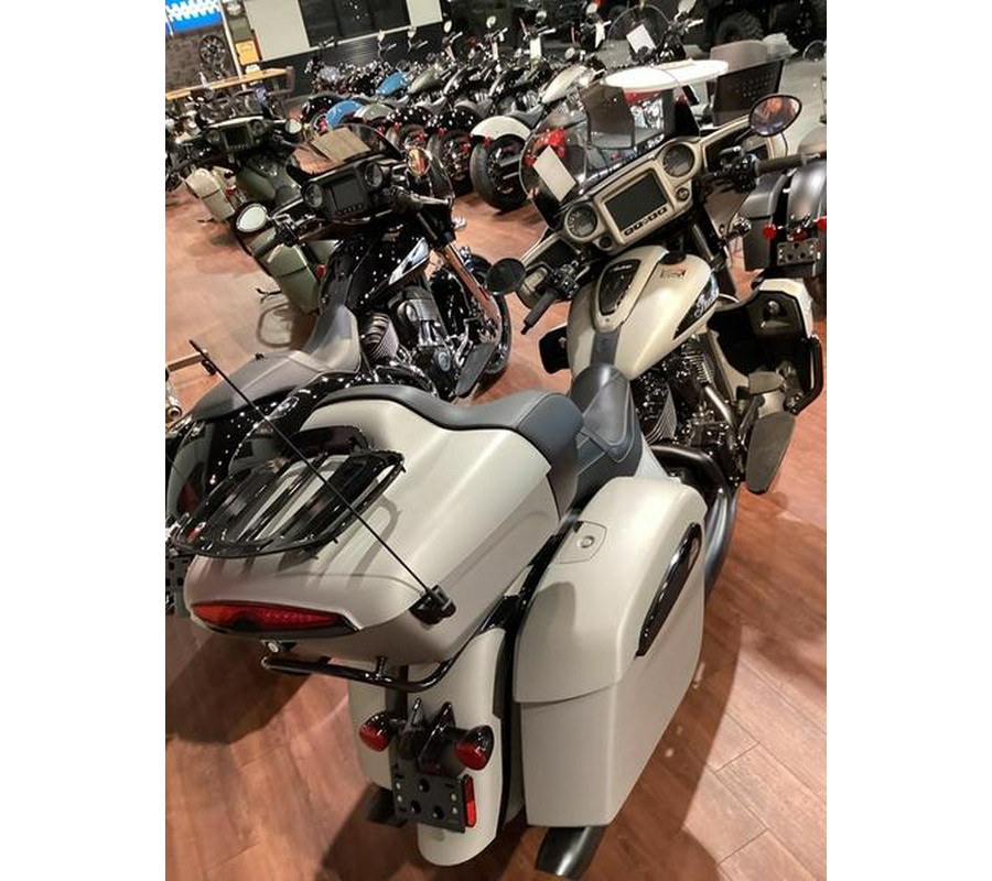 2023 Indian Motorcycle® Roadmaster® Dark Horse® Silver Quartz Smoke