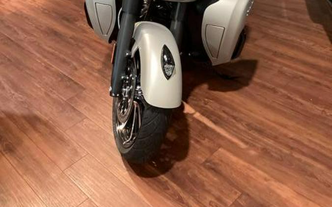 2023 Indian Motorcycle® Roadmaster® Dark Horse® Silver Quartz Smoke