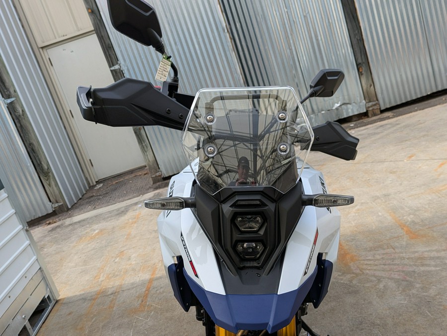 2025 Suzuki V-Strom 800DE Adventure