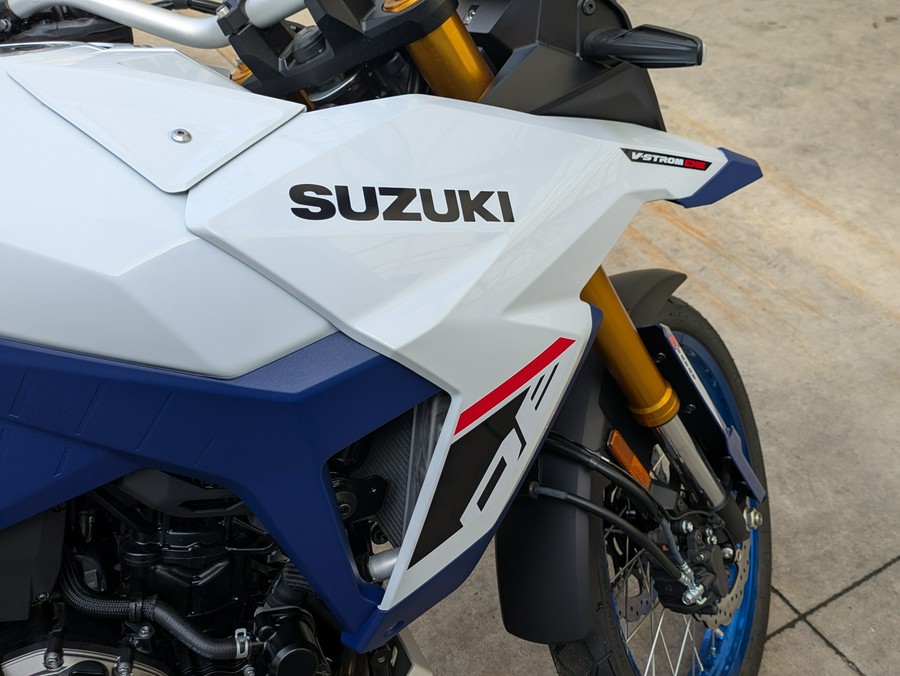 2025 Suzuki V-Strom 800DE Adventure