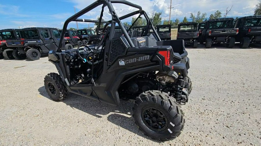 2025 Can-Am® Maverick Trail DPS 700