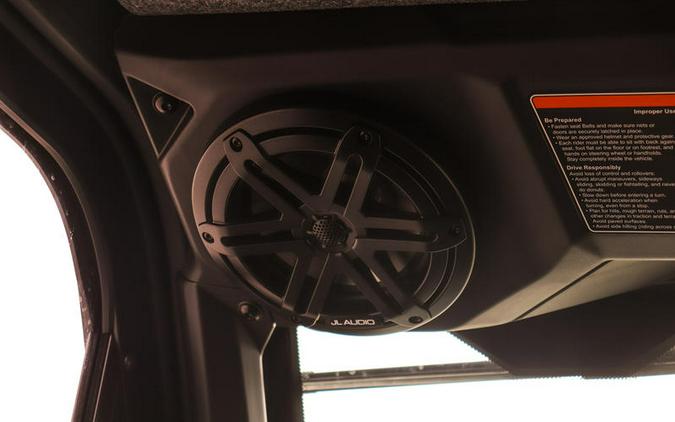 2026 Can-Am® Defender MAX Limited HD11