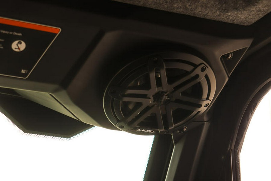 2026 Can-Am® Defender MAX Limited HD11