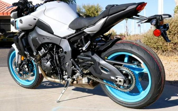 2025 Yamaha MT-10