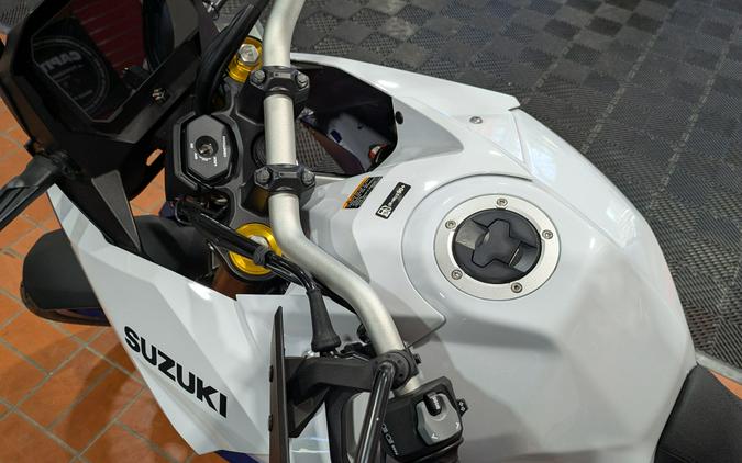 2025 Suzuki V-Strom 800DE Adventure