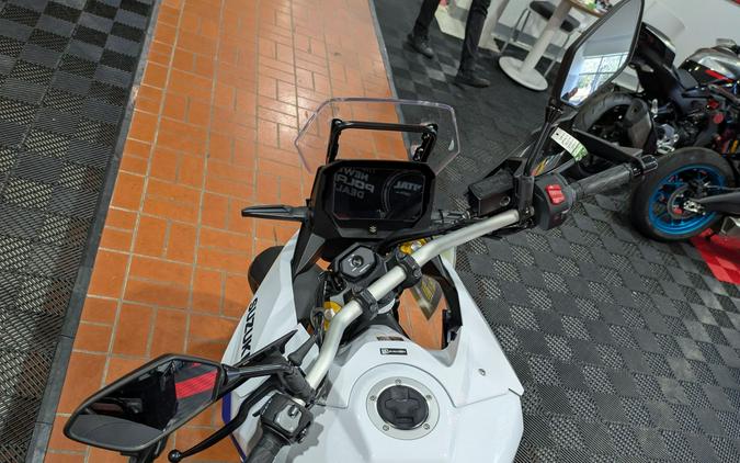 2025 Suzuki V-Strom 800DE Adventure