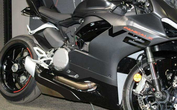 2025 Ducati Panigale V2