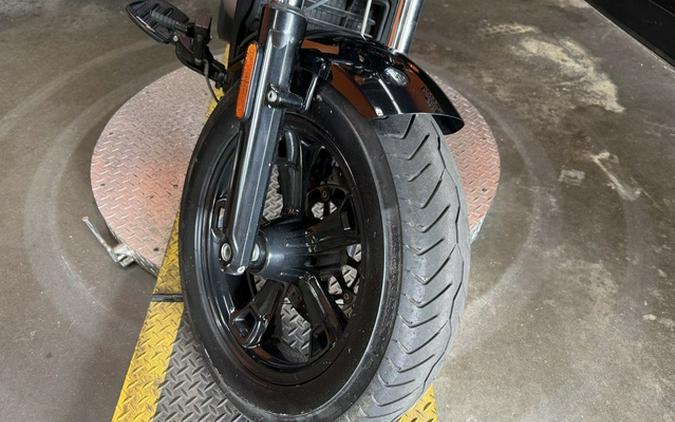 2021 Indian Scout Bobber Sixty Thunder Black