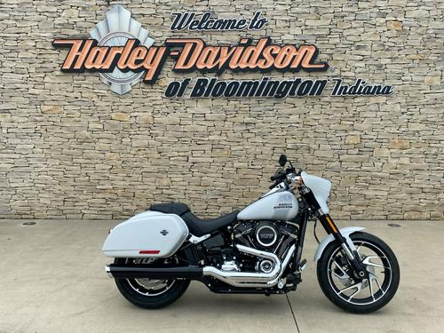 2021 Harley-Davidson Sport Glide Review: Two-Wheeled Convertible