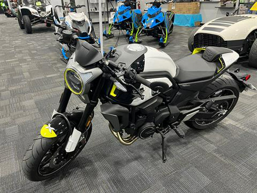 2022 CFMOTO 700CL-X Sport