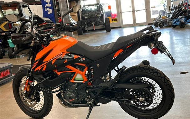 2024 KTM Adventure 390